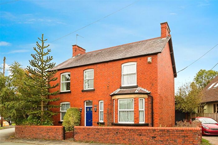 5 Bedroom Detached House For Sale In Oaklands Road, Chirk Bank, Wrexham, Shropshire, LL14