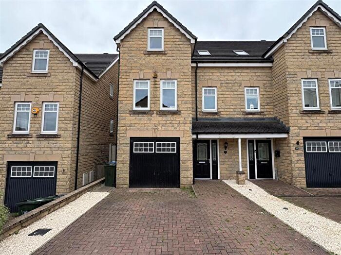 4 Bedroom Semi-Detached House For Sale In Old Mill Dam Lane, Queensbury, Bradford, BD13
