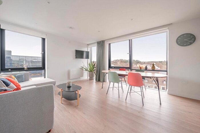 2 Bedroom Apartment For Sale In Ashwood House, - Pembroke Broadway, Camberley, Surrey, GU15