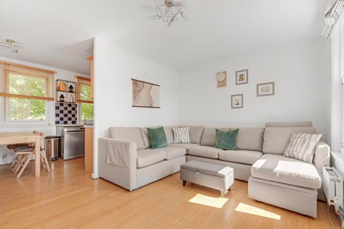 1 Bedroom Flat To Rent In Clerkenwell Close, London, EC1R