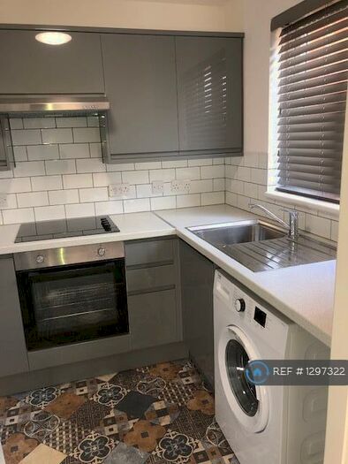 1 Bedroom Flat To Rent In Hall Lane, London, E4