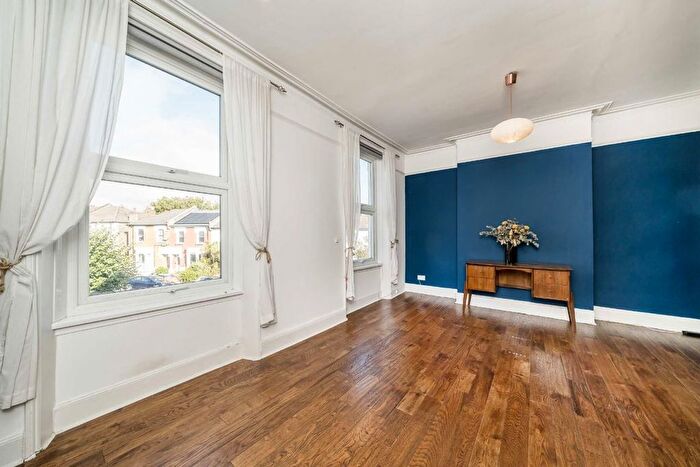 2 Bedroom Flat To Rent In Beatrice Road, London, N4