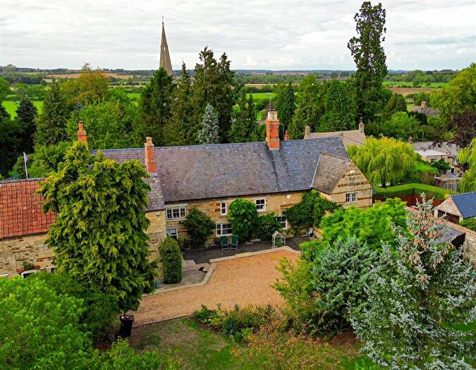 5 Bedroom Cottage For Sale In Ringstead Road, Denford, NN14