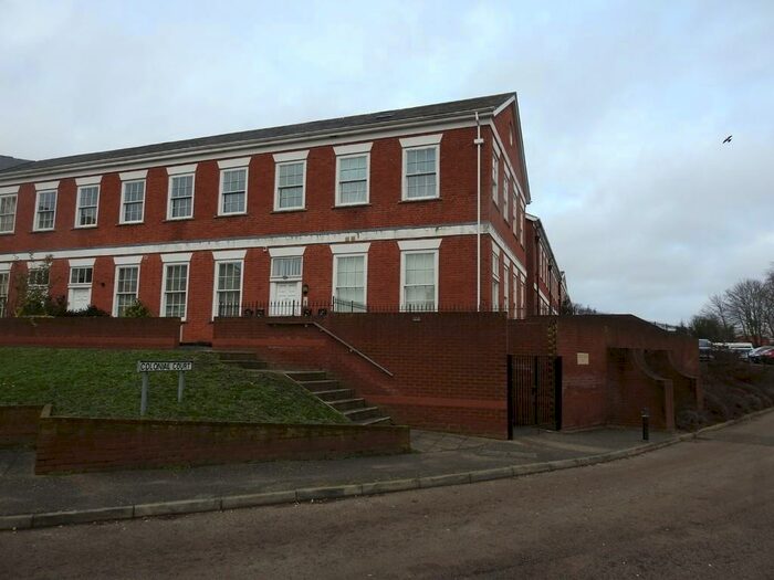 2 Bedroom Ground Flat To Rent In Colonial Court, Station Road, IP16