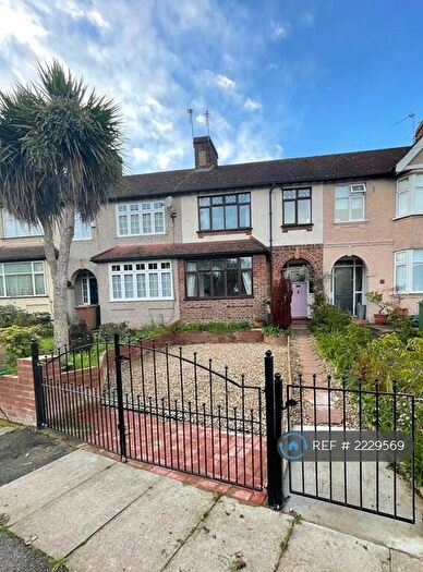 4 Bedroom Terraced House To Rent In Milborough Cres, London, SE12