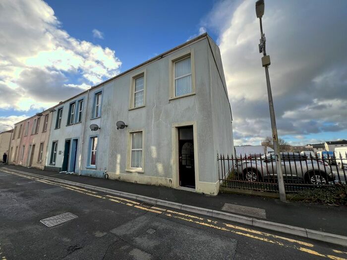 3 Bedroom End Of Terrace House To Rent In Little Water Street, Carmarthen, Carmarthenshire, SA31