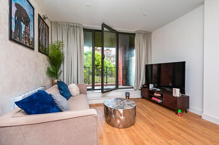 1 Bedroom Apartment To Rent In Farnborough Road, Farnborough, GU14
