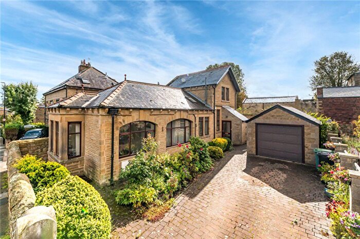2 Bedroom Detached House For Sale In Pawson Street, Morley, Leeds, West Yorkshire, LS27