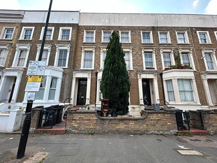 4 Bedroom Flat To Rent In Richmond Road, London, E8