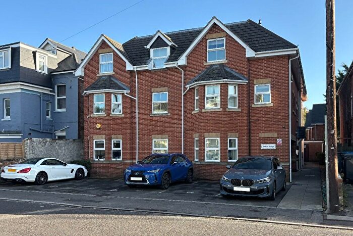 1 Bedroom Apartment For Sale In Carysfort Road, Bournemouth, Dorset, BH1
