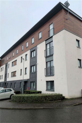 2 Bedroom Flat To Rent In Moreland View, Edinburgh, EH12