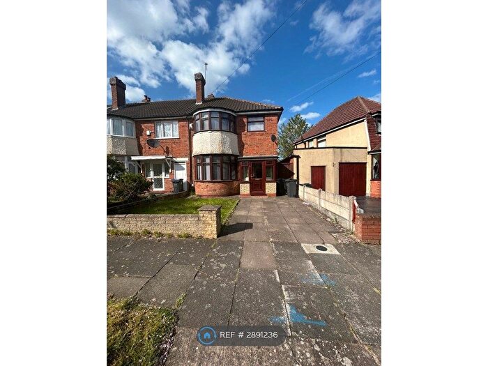 3 Bedroom Semi-Detached House To Rent In Rockingham Road, Birmingham, B25