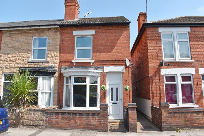 3 Bedroom End Of Terrace House For Sale In Sleaford Road, Newark, NG24
