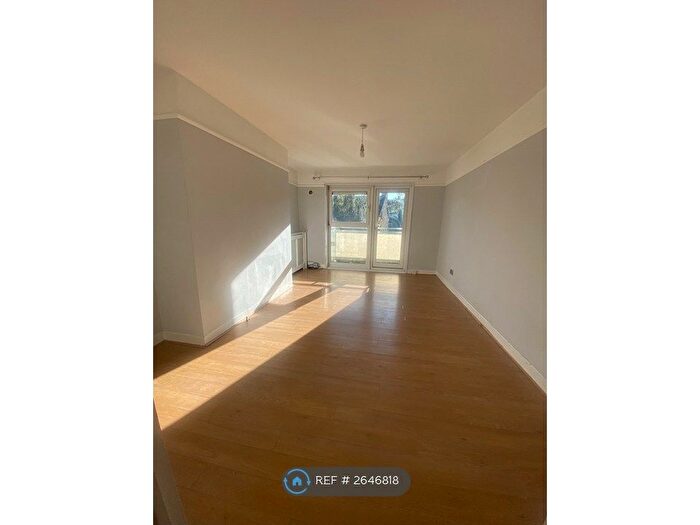 1 Bedroom Flat To Rent In St. Mary Street, London, SE18