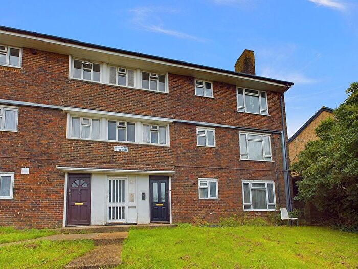 3 Bedroom Flat To Rent In Brentwood Road, Brighton, BN1