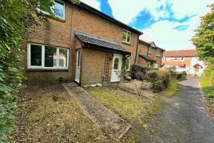 3 Bedroom Terraced House To Rent In Ethelred Gardens, Southampton, SO40