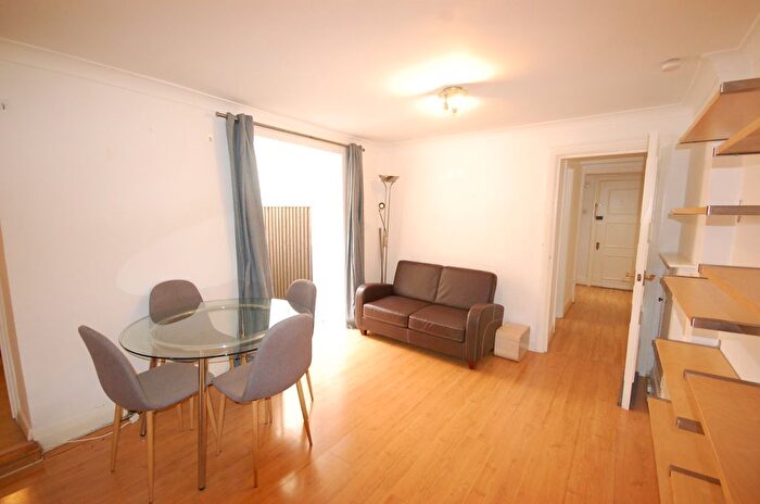 1 Bedroom Flat To Rent In Leinster Gardens, London, W2