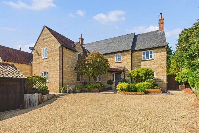 6 Bedroom Detached House For Sale In Toll Bar Lane, Keyston, Huntingdon, Cambridgeshire, PE28