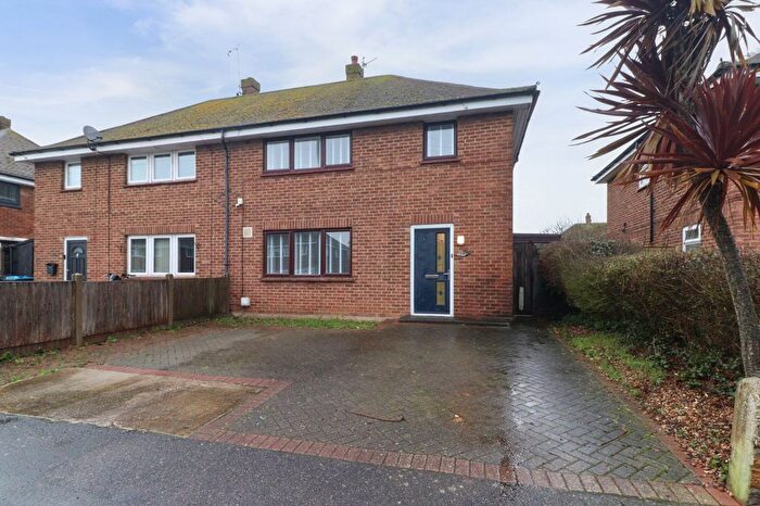 3 Bedroom Semi-Detached House For Sale In Linington Road, Birchington, Kent, CT7