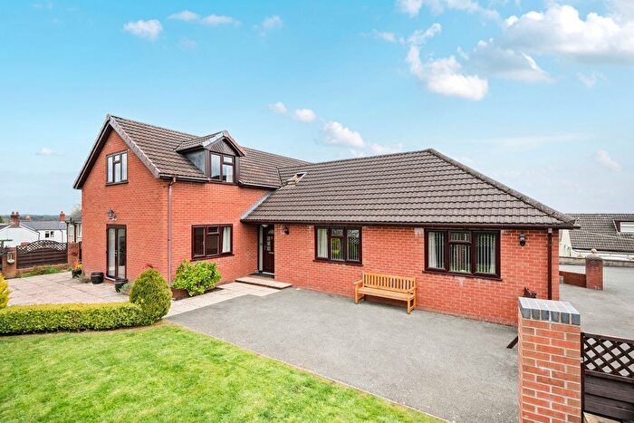 4 Bedroom Detached House For Sale In The New House, Stargarreg Lane, Pant, SY10
