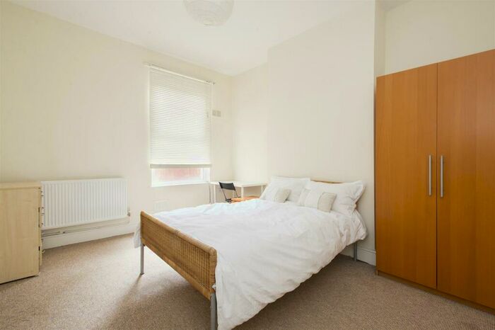 8 Bedroom Town House To Rent In Wildman Street, Arboretum, Nottingham, NG7