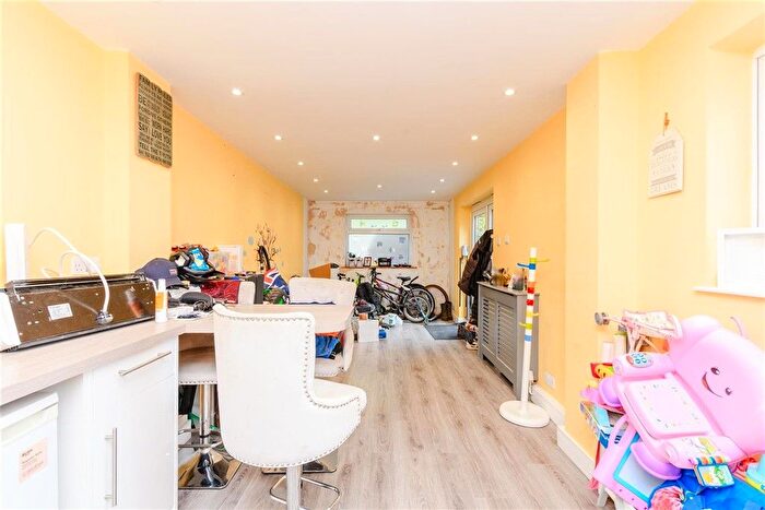 4 Bedroom Terraced House For Sale In Churchside, Vigo, Kent, DA13