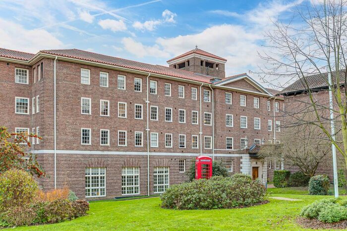 2 Bedroom Flat To Rent In Gilbert Scott Building, Scott Avenue, SW15