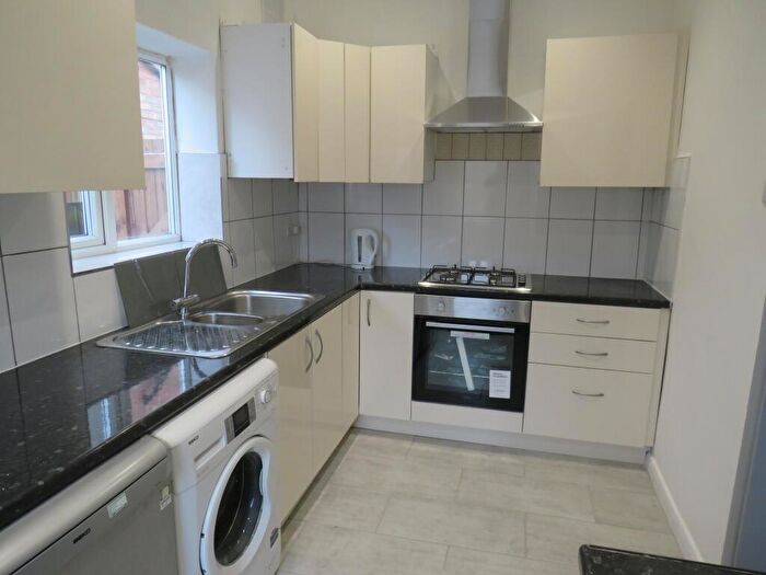 3 Bedroom Semi-Detached House To Rent In Jackson Avenue, Mickleover, Derby, DE3