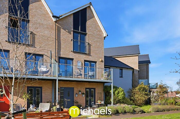 4 Bedroom Town House For Sale In Quayside Parade, Rowhedge, Colchester, CO5