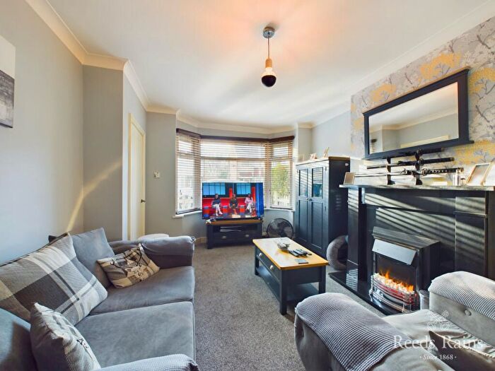 2 Bedroom Semi-Detached House For Sale In Goddard Avenue, Hull, East Riding Of Yorkshi, HU5