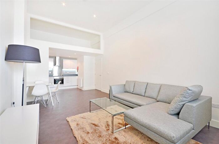 1 Bedroom Flat To Rent In Blackburn Road, West Hampstead, NW6