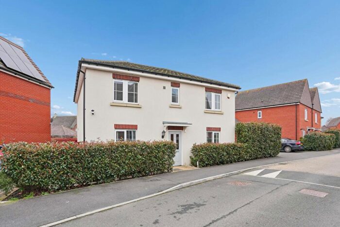 4 Bedroom Detached House For Sale In Whittington Crescent, Wantage, OX12