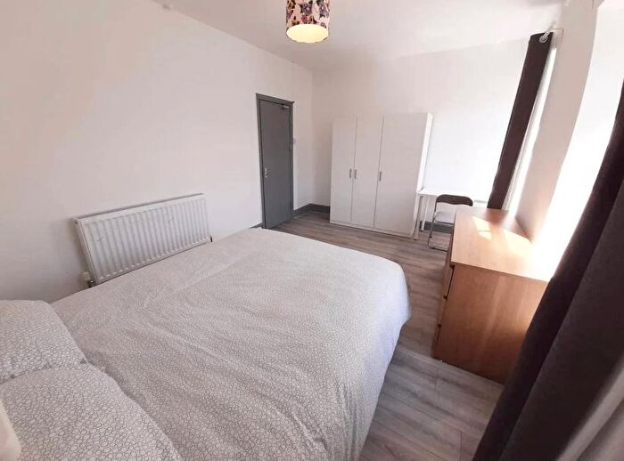 4 Bedroom Property To Rent In Rhondda Street, Swansea, SA1