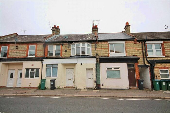 1 Bedroom Flat To Rent In Leavesden Road, Watford, Hertfordshire, WD24