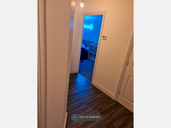 2 Bedroom Flat To Rent In Ingleby Road, Lond, N7