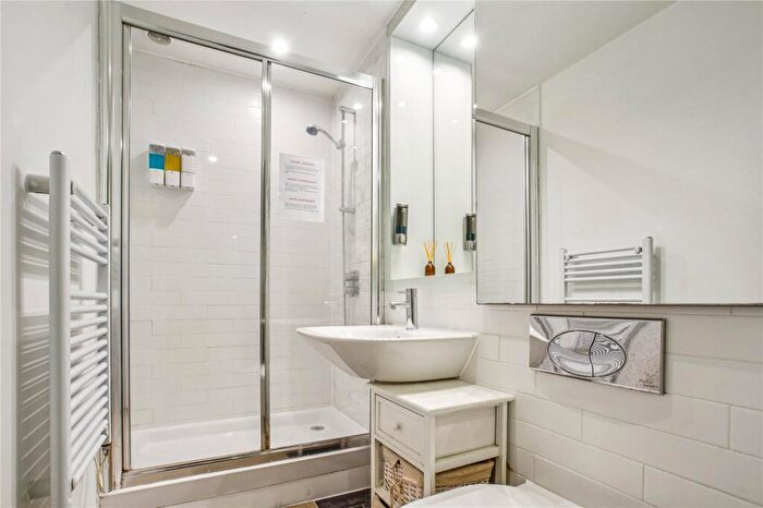 Studio For Sale In Graham Street, London, N1 - Photo 11