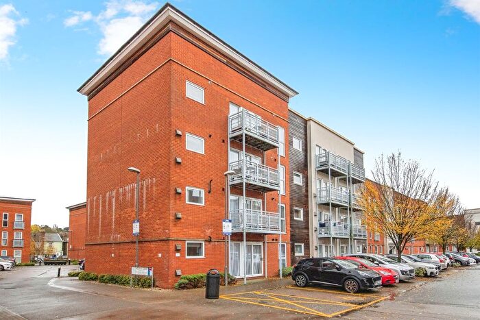 2 Bedroom Flat For Sale In Holman Court, Ipswich, IP2