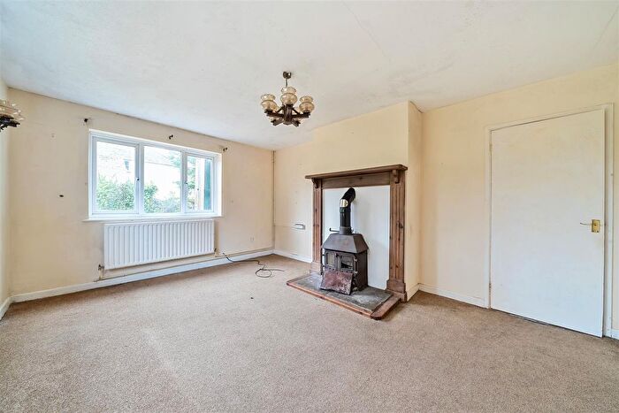 3 Bedroom Detached Bungalow For Sale In Belchalwell, Blandford Forum, DT11