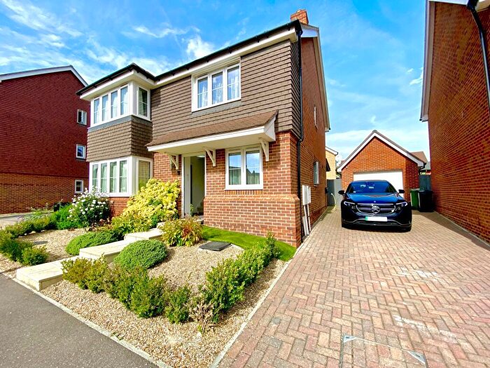 4 Bedroom Detached House To Rent In Oaken Wood Drive, Maidstone, Kent, ME16