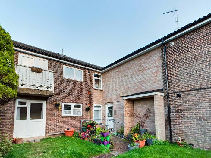 2 Bedroom Flat To Rent In Bevis Walk, Bury St Edmunds, IP33