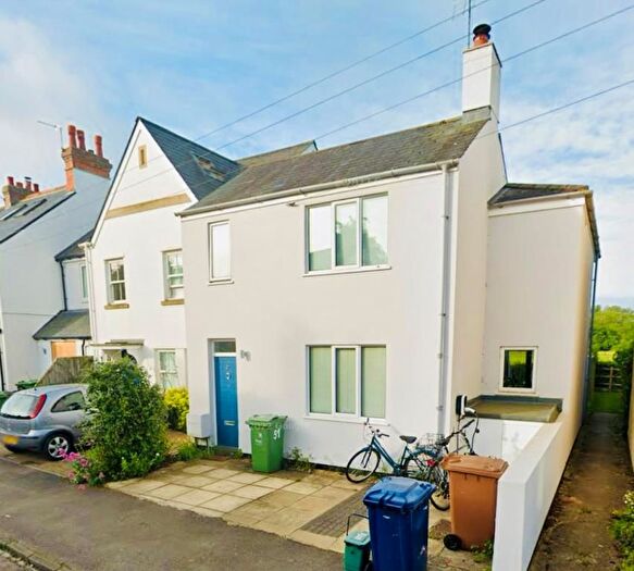 3 Bedroom Detached House To Rent In Ferry Road, Marston, OX3