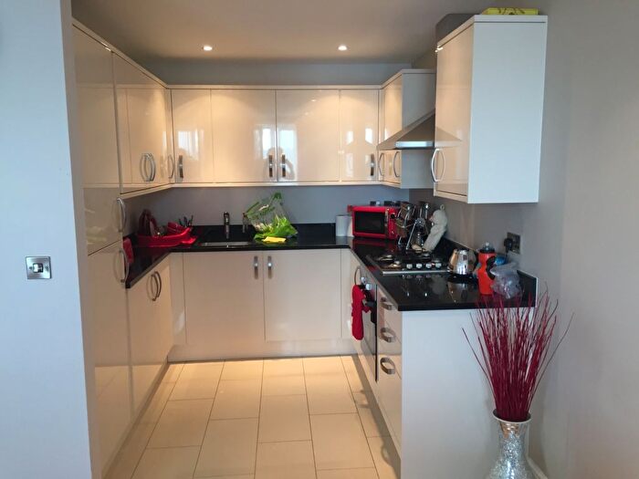 2 Bedroom Flat To Rent In Pinner Road, Harrow, HA1