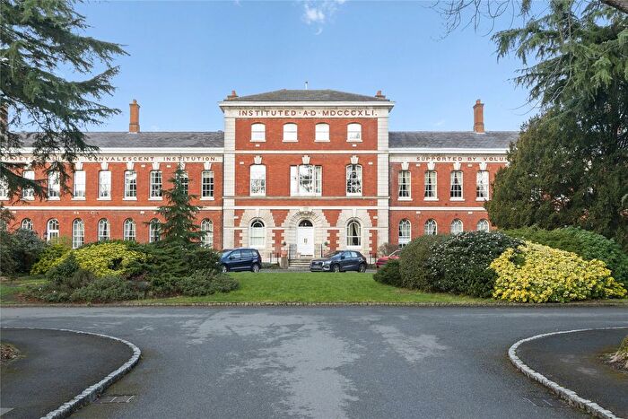 3 Bedroom Flat To Rent In Ellesmere Place, Walton-On-Thames, Surrey, KT12