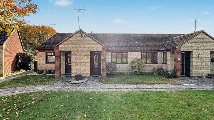 1 Bedroom Terraced Bungalow For Sale In Meadowlake Close, Lincoln, LN6