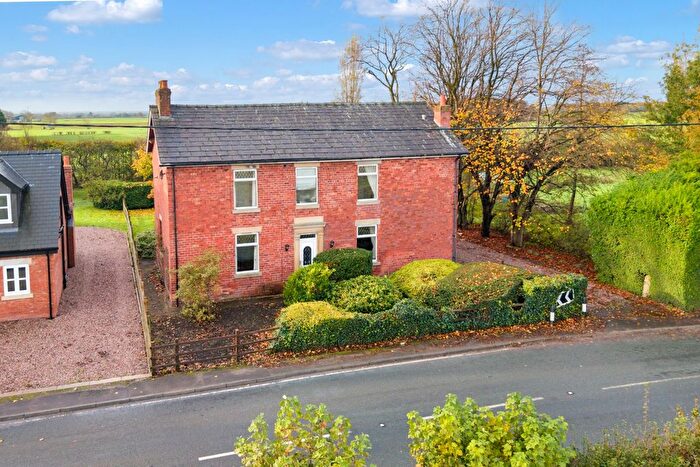 5 Bedroom Barn Conversion For Sale In Midge Hall Lane, Midge Hall, Leyland, PR26