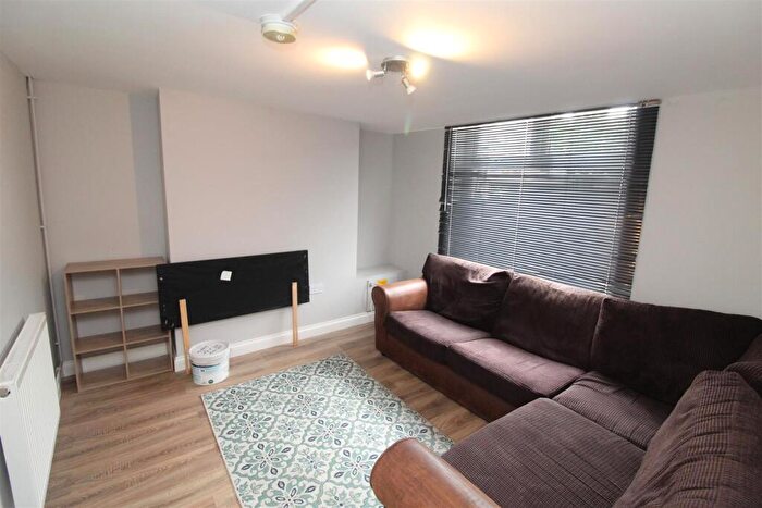 6 Bedroom House To Rent In Harriet Street, Cathays, Cardiff, CF24