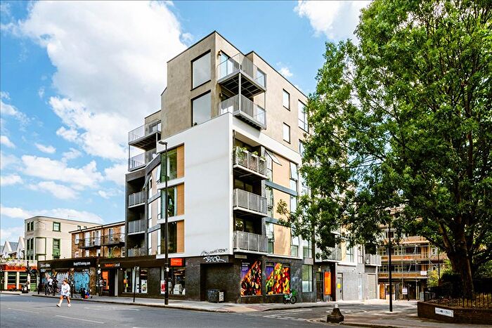 2 Bedroom Flat For Sale In Allgood Street, Haggerston, E2