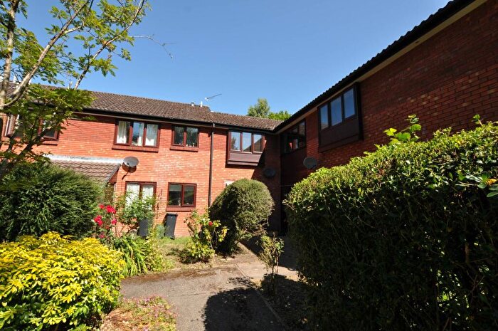 Studio To Rent In Cuthbury Gardens, Wimborne, BH21