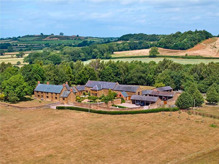 5 Bedroom Detached House For Sale In Sibford Road, Shutford, Banbury, Oxfordshire, OX15