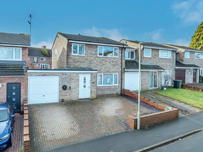 4 Bedroom Link Detached House For Sale In Witan Way, Wantage, OX12